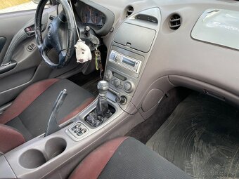 TOYOTA CELICA 1,8i 16V - 10