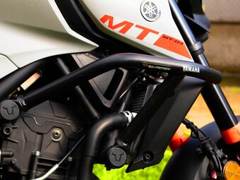Yamaha MT 03 červená (2021) - 10