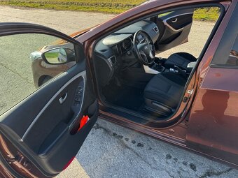 Hyundai i30 1.6 crdi 81kw 2014 - 10