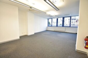 Predaj reprezentatívny priestor, 798 m2, Suché Mýto, BA - 10