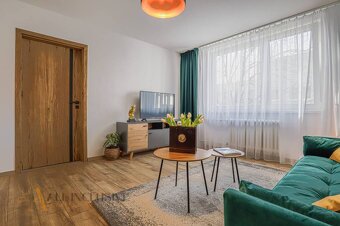 ALL INCLUSIVE I KOMPLET ZREKONŠTRUOVANÝ 3- IZBOVÝ BYT GALANT - 10