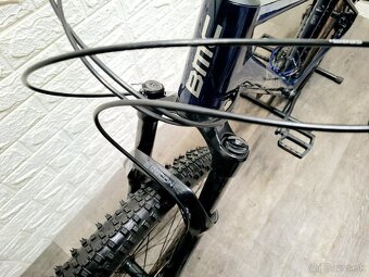 Predám bicykel BMC Twostroke 01 Three Carbon 29" - 10
