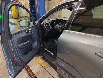 VOLVO XC60 T8 Twin Engine PHEV – TOP STAV - 10