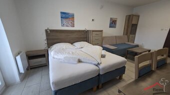 Pekný apartmán na predaj v Podhájskej, kompletne zariadený - 10