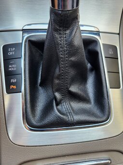 Volkswagen Passat B6 Combi 2.0 TDI Highlinel - 10