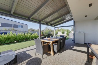 PREDAJ moderný 4 izbový dom v tichej lokalite Dunajská lužná - 10
