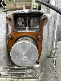 Nové a použité motory Ural Dněpr M72 M67 K750 MT10 MT 11 - 10