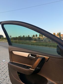 Volkswagen Passat B7 2.0 TDI DSG – TOP výbava, krásny stav - 10