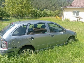 Predám škodu Fabiu rok 2004 - 10