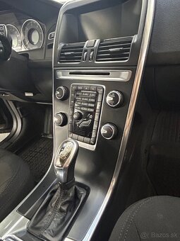 Volvo XC60 2.4 D4 - 10