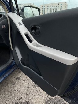 Toyota Yaris 1.33VVTI - 10