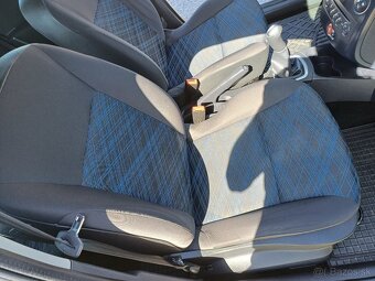 Predám Renault Clio Grandtour 1.2 benzín ,55kw rok výroby 20 - 10