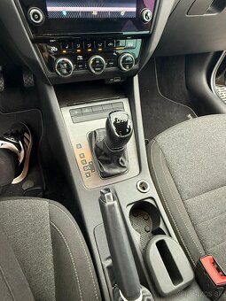 Skoda octavia III - 10