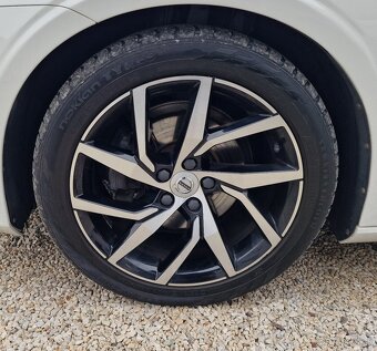 VOLVO V60 D3 R-DESIGN A/T - 10