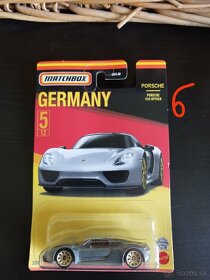 Autíčka Hotwheels nemecké - 10