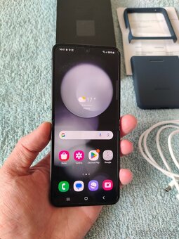 Predám Samsung Galaxy Z Flip 5 256GB,8GB RAM - 10