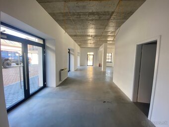 -predaj komerčného prízemného nebytového priestoru - 10