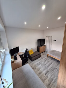 Predám 3 izbový byt s loggiou po kompletnej rekonštrukcii v  - 10