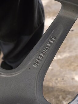 Zimná sada Mercedes GLC AMG 235/55 R19 Pirelli - 10