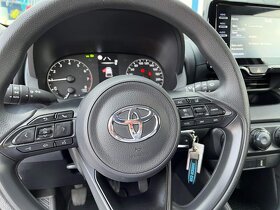 Toyota Yaris - 10