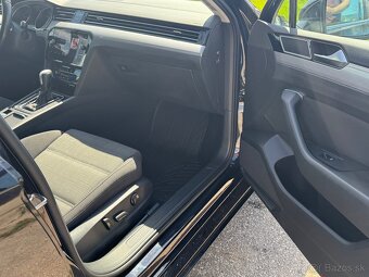 Volkswagen Passat Variant 2.0 TDI EVO Elegance DSG 2022 - 10