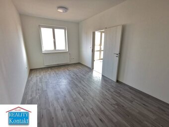 Ponúkame na prenájom 3-izbový byt - Nové Zámky - 10