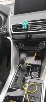 Predám Mitsubishi eclipse cross benzín/lpg - 10