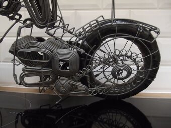 Model motorky - dvojvalcový Chopper - 10