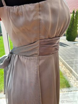 Predám sivé spoločenské šaty - 10