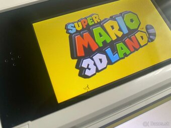 Nintendo 3DS White + 64GB SD karta - 10