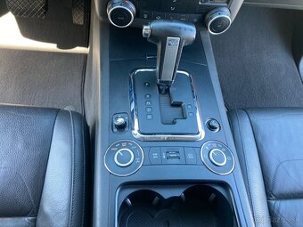 Volkswagen touareg 176kW rok 2008 - 10