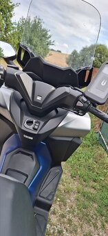 Honda Forza 125 - 10