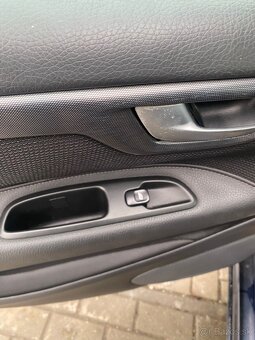 Volvo  V 70  D5 - 10