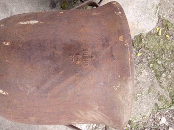 Staré liatinové hrnce - 10