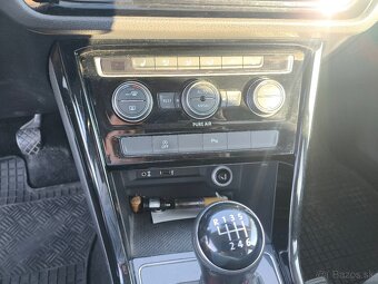 Volkswagen Touran 2.0TDi 110kw - 10