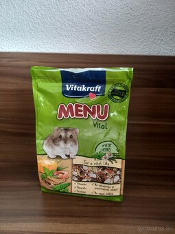 Krmivo a podstielka pre škrečky. - 10