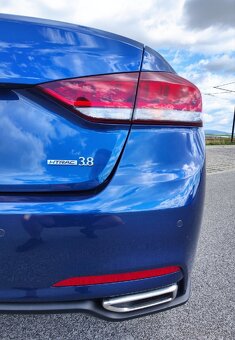 Hyundai Genesis 3.8 V6 GDi HTRAC - LPG - 10