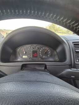 Predám VW T5 MULTIVAN comfort line - 10