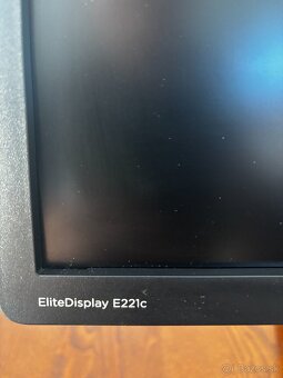 HP EliteDisplay E221c - 10
