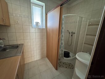 Priestranný rodinný dom v Ludrovej pri Ružomberku - 10