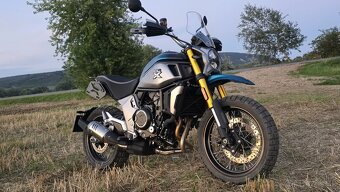 700 CL-X Adventure CFMOTO za 5599 eur - 10