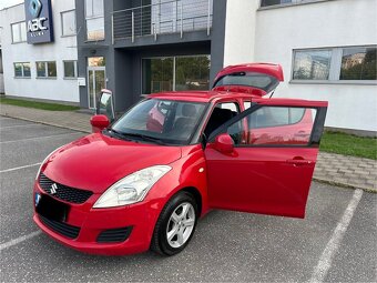 Suzuki Swift 1,2 rv. benzin rv:12 - 10