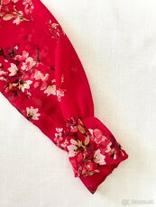 H&M Červené zavinovacie šaty s kvetinovým vzorom veľkosť 34 - 10