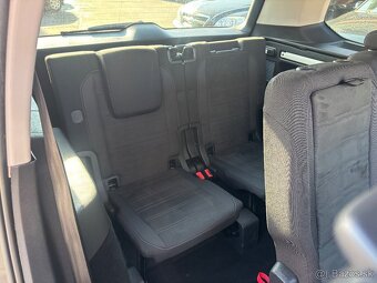 Volkswagen Touran 2.0tdi 110kw manuál 7miest - 10