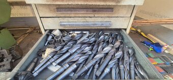 Predám sustruh sui 40 plus príslušenstvo - 10