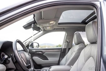 Toyota Highlander 2.5 Hybrid Dynamic Force Executive AWD - 10