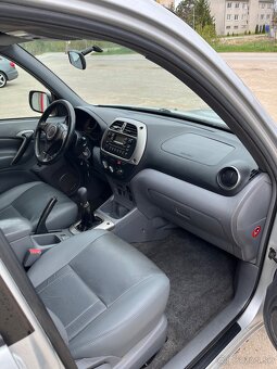 Toyota Rav4 D4-D 4x4 = 85kW, Bez korozie, Dovoz IT = - 10