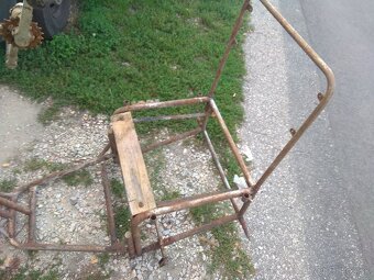 Retro invalidná trojkolka - 10