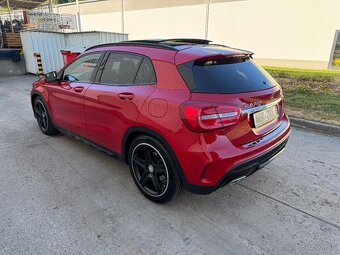Mercedes-Benz GLA 220 4-MATIC AMG AT 125kw - 10