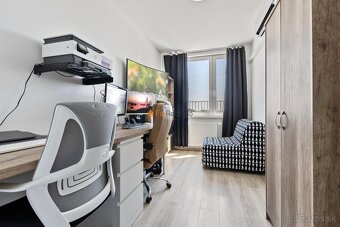 Na Predaj príjemný 4izb.byt,terasa,gar.státie v cene - 10